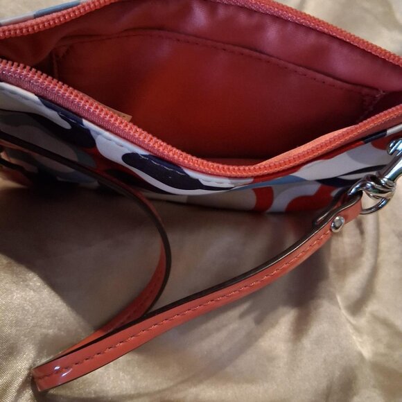 NWT Coach Madsion Op Art Satin Multi Color Wristlet - Picture 2 of 5